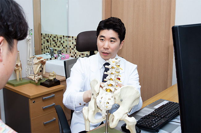 “당신의 통증, 마디가 틀어지면 삶이 흔들립니다”… 목동 41타워마디튼튼의원의 ‘정밀 치료’