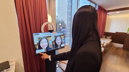 “AI가 미리 보여주는 내일의 미소”… 신논현 르치과, ‘비포·애프터’ AI 실시간 구현으로 상담 혁신